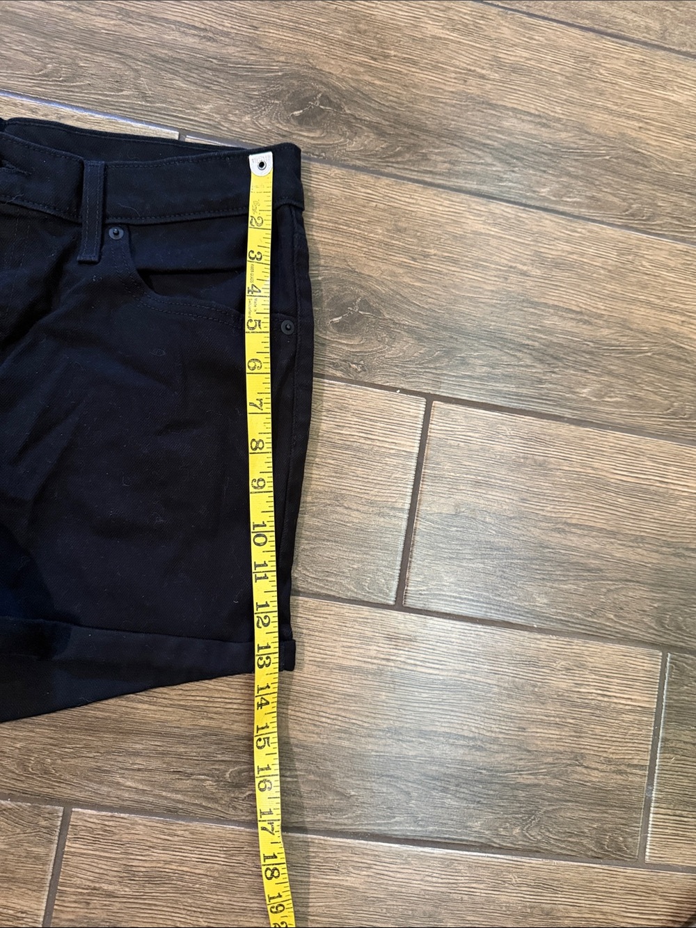 Levis Mid Lenth Womens Shorts Size 31 Levi Strauss - Picture 6 of 7
